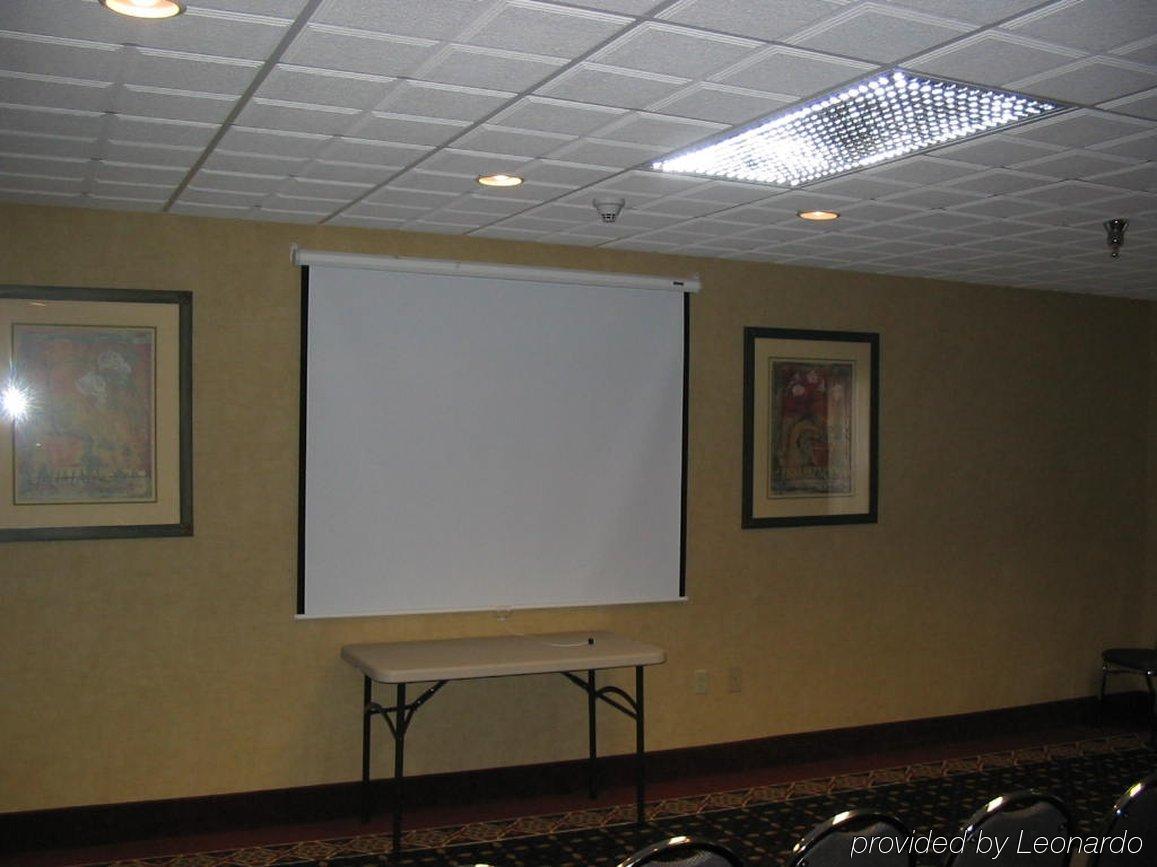 Holiday Inn Express Hotel & Suites Laurinburg By Ihg Удобства фото