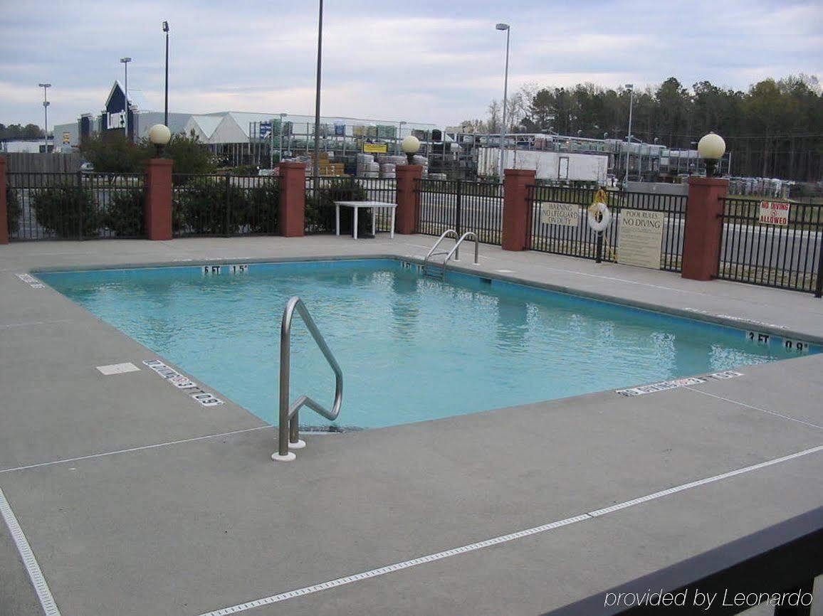 Holiday Inn Express Hotel & Suites Laurinburg By Ihg Экстерьер фото